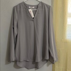 Roswear Gray V-Neck Blouse